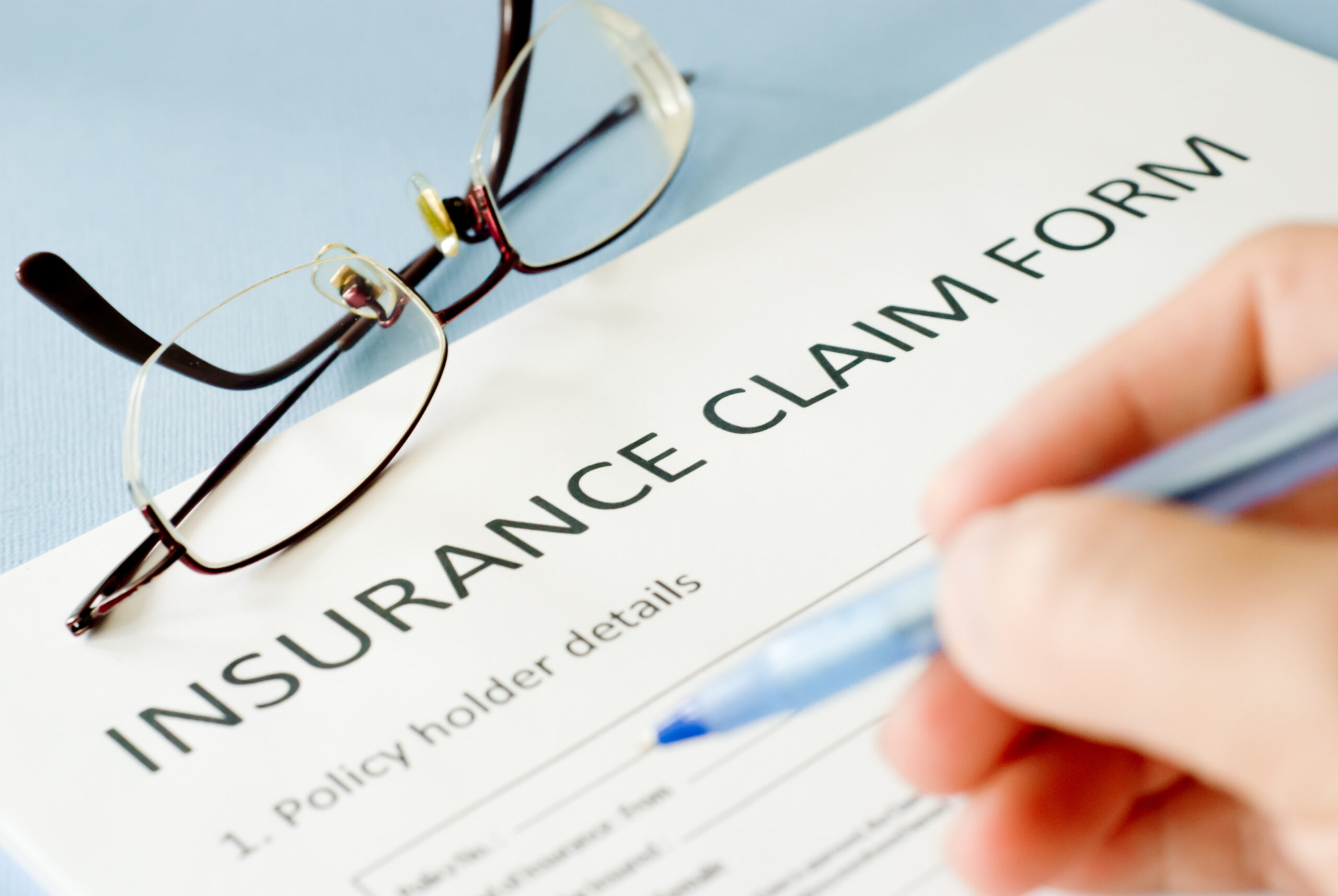 Insurance Claims Lawyer